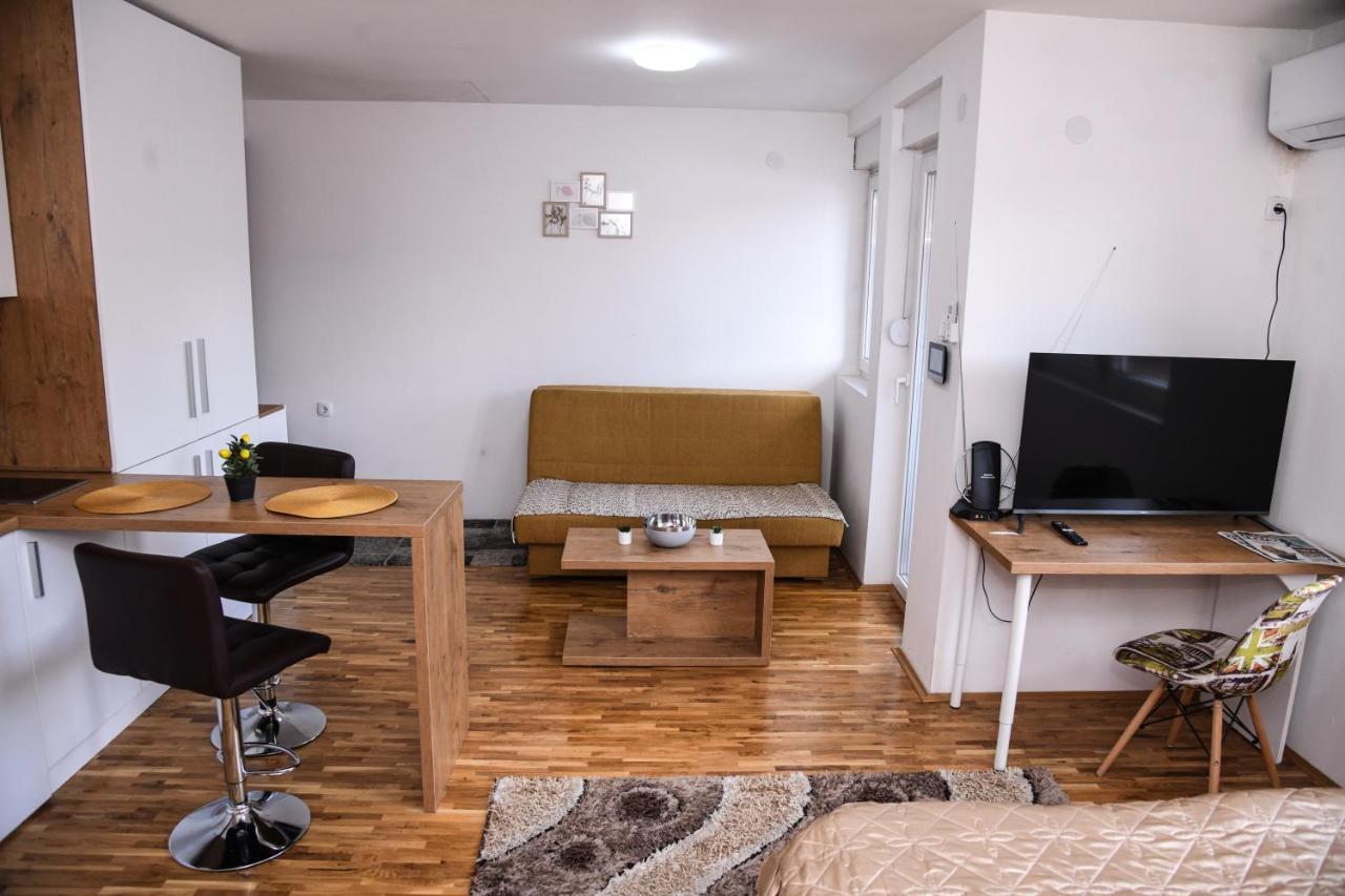 Demir Apartmani Novi Pazar Esterno foto