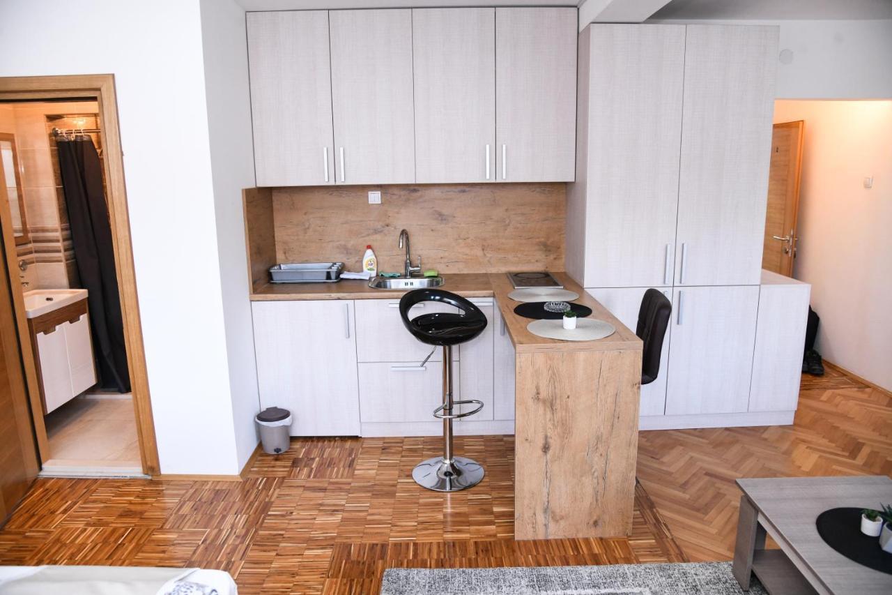 Demir Apartmani Novi Pazar Esterno foto